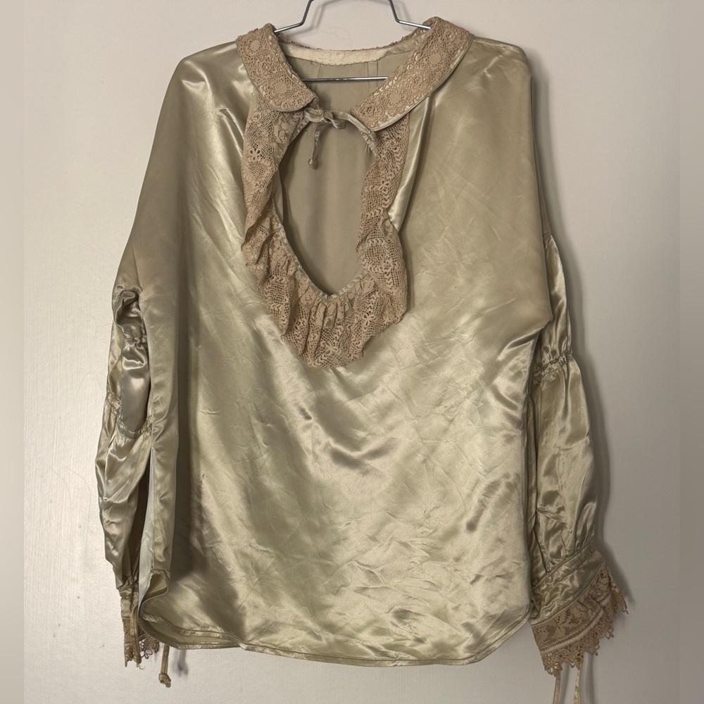 Vintage Gold Satin Lace Pirate Shirt / Romantic Poet Blouse / Unisex / Costume